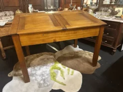 Bureau à pente à double ouvrant