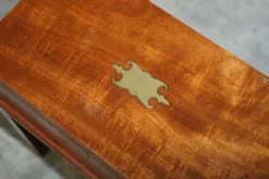 Bureau à pente militaire d'époque victorienne en bois dur