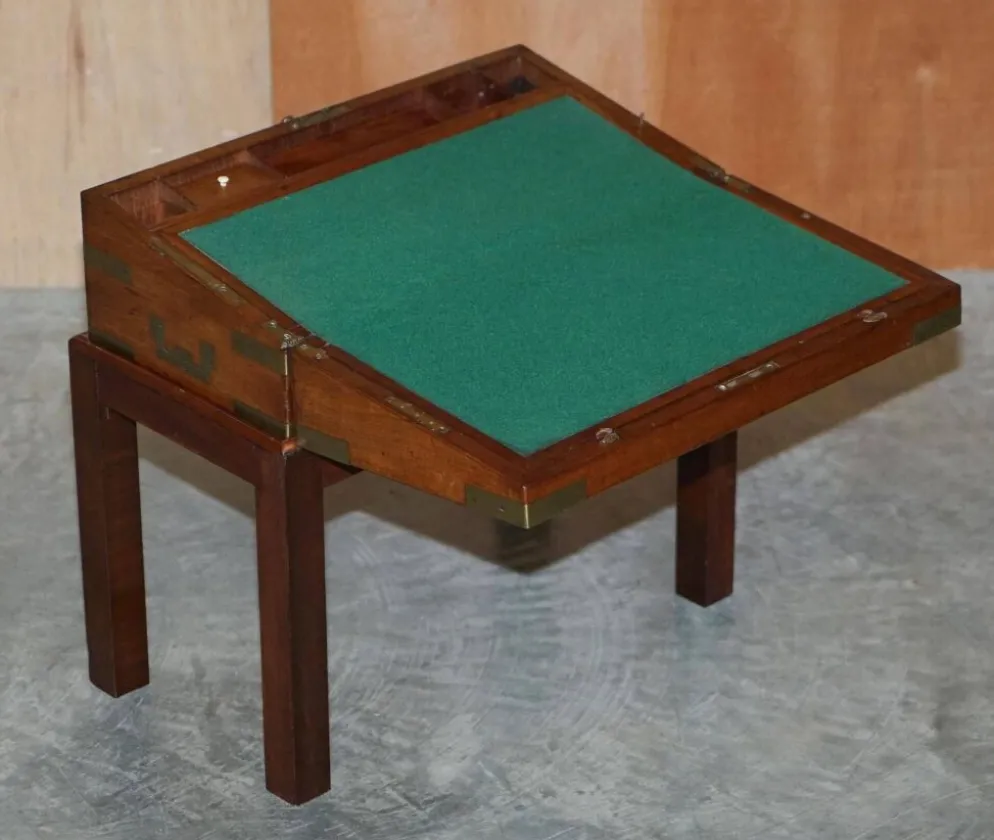 Bureau à pente militaire d'époque victorienne en bois dur