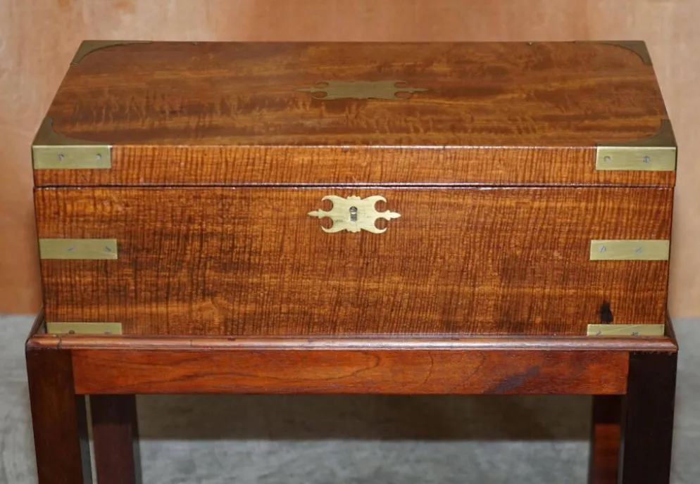 Bureau à pente militaire d'époque victorienne en bois dur