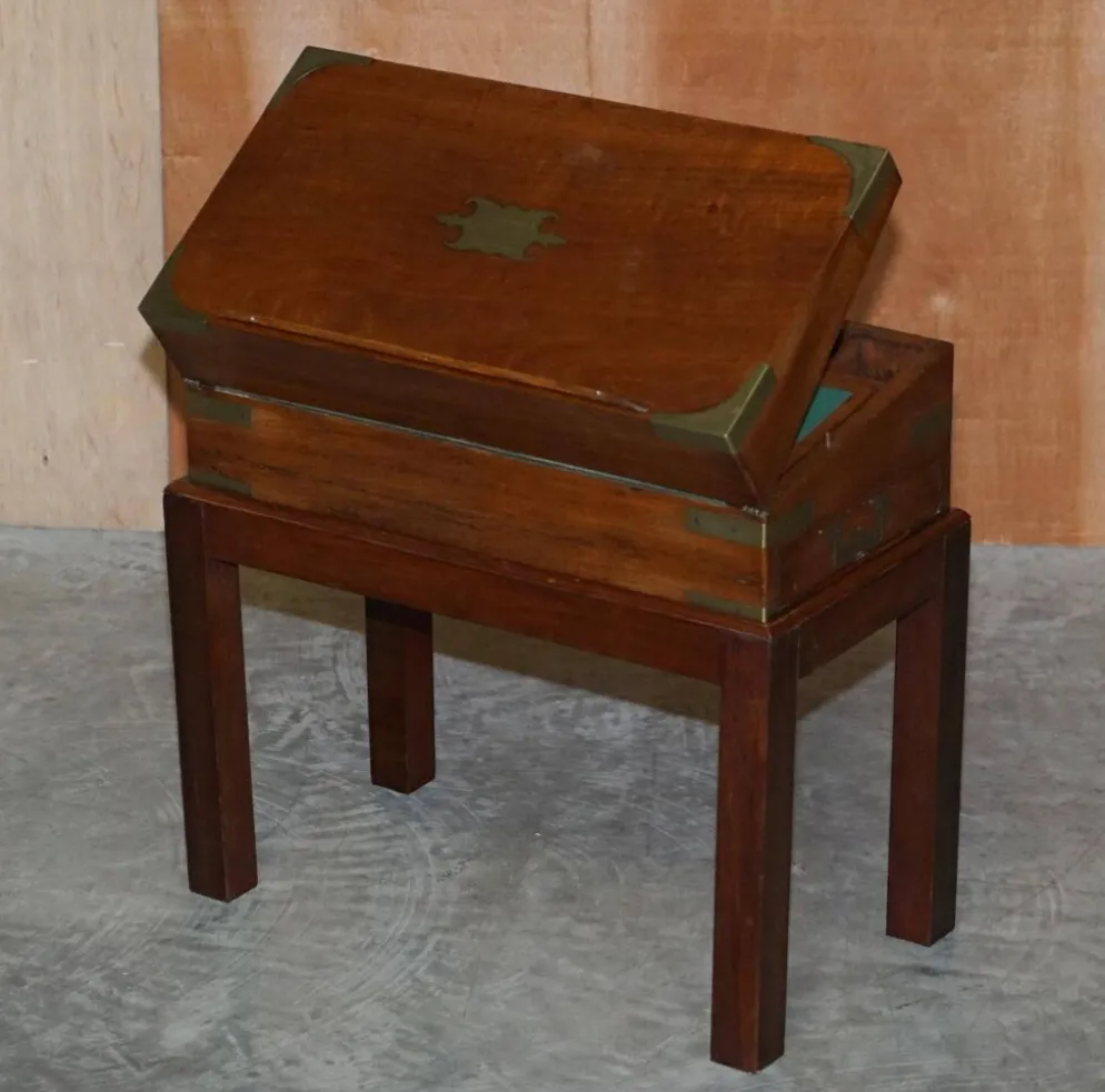 Bureau à pente militaire d'époque victorienne en bois dur