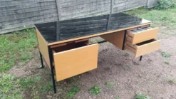 Bureau Pierre Guariche