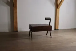 Bureau Pierre Jeanneret avec lampe intégrée, Chandigarh, années 1950