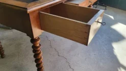 Bureau plat a 3 tiroirs louis philippe du xix ème siecle