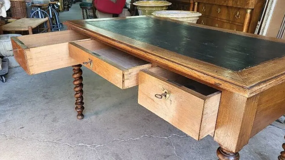 Bureau plat a 3 tiroirs louis philippe du xix ème siecle