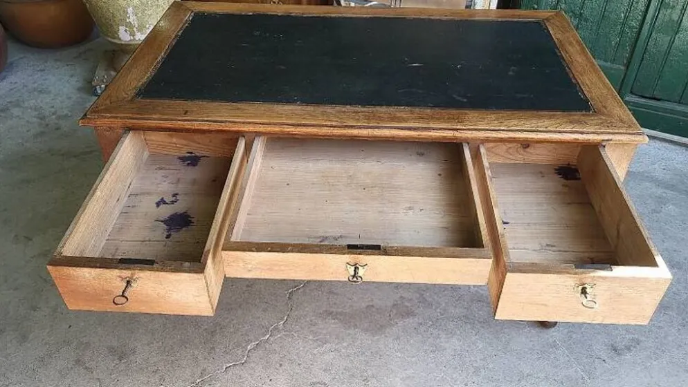 Bureau plat a 3 tiroirs louis philippe du xix ème siecle