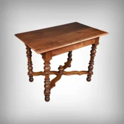 Bureau Plat en Noyer, style Louis Philippe – Fin XIXe
