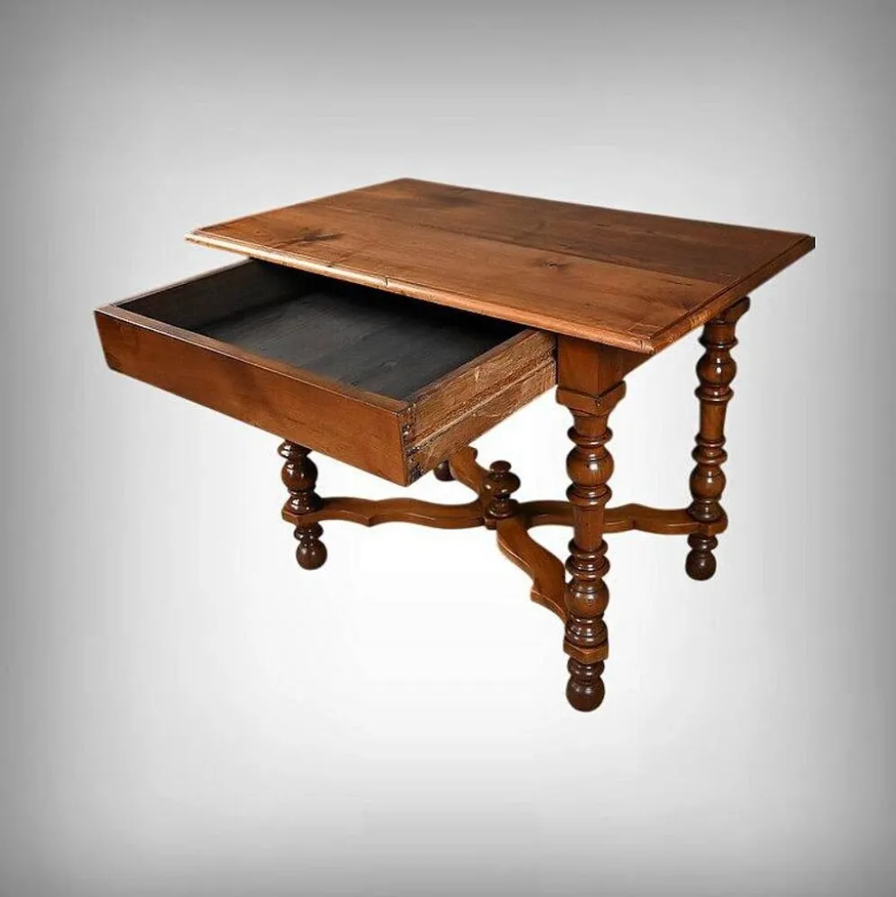 Bureau Plat en Noyer, style Louis Philippe – Fin XIXe