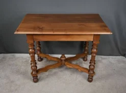 Bureau Plat en Noyer, style Louis Philippe – Fin XIXe