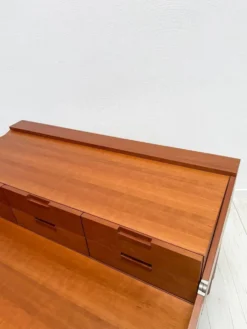 Bureau postmoderne par Antonio Citterio pour B&B Italia en bois de cerisier, années 1980