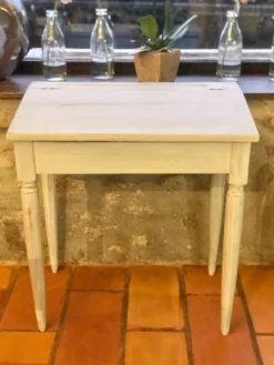 Bureau pupitre