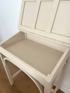 Bureau pupitre ancien avec encrier