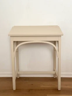 Bureau pupitre ancien avec encrier