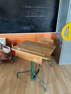 Bureau pupitre d’école années 50