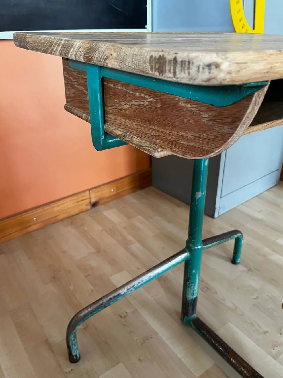 Bureau pupitre d’école années 50