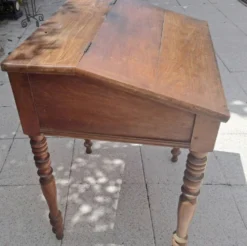 Bureau pupitre en chêne XIX ème