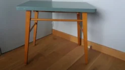 Bureau pupitre enfant pieds compas