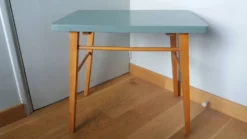 Bureau pupitre enfant pieds compas