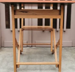 bureau / pupitre pour enfant pliable