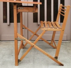 bureau / pupitre pour enfant pliable