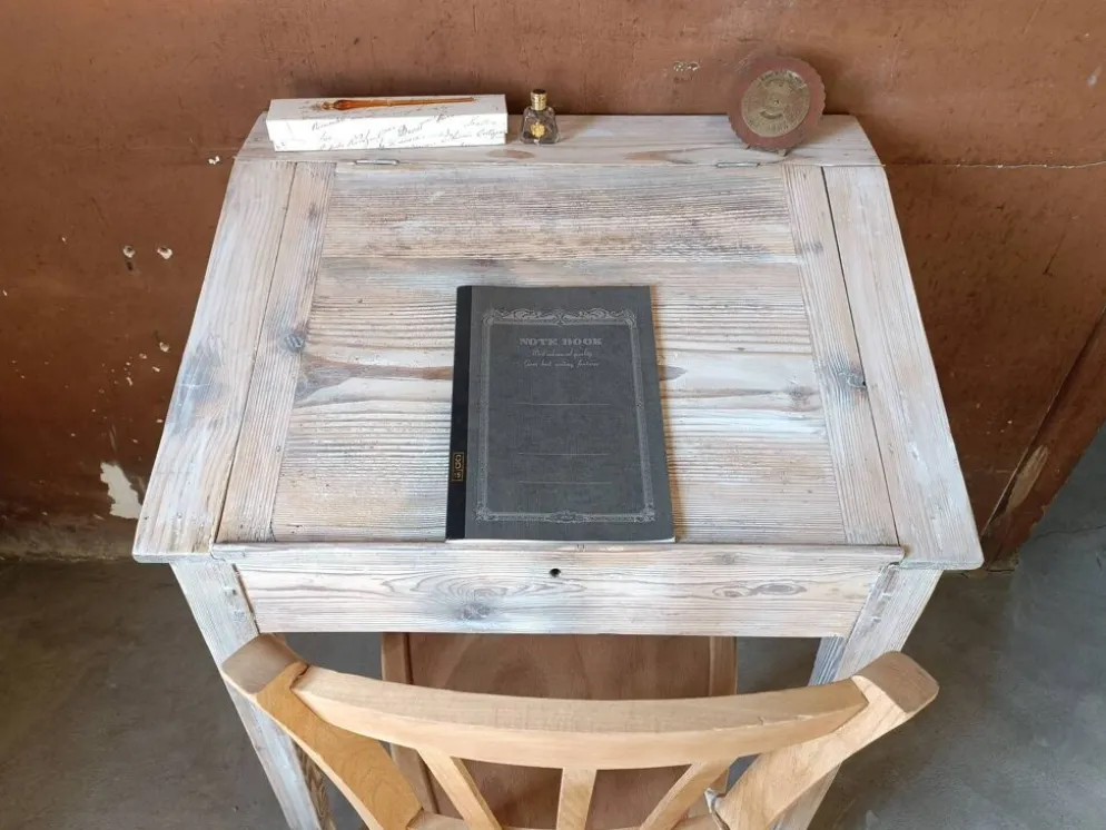 Bureau pupitre rénové