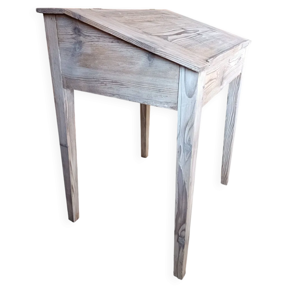 Bureau pupitre rénové