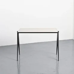 Bureau Pyramide par Wim Rietveld, circa 1960
