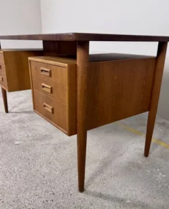 Bureau scandinave de direction double face plateau flottant longueur 1