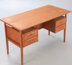 Bureau scandinave double face en teck de Gunnar Nielsen