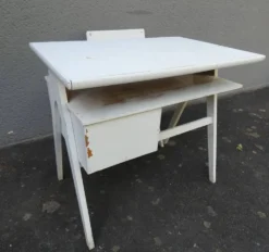 bureau scandinave pieds compas pour enfant
