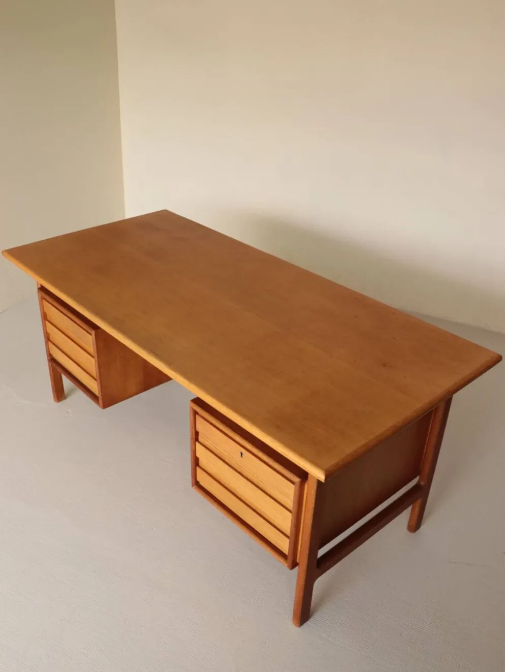 Bureau scandinave vintage