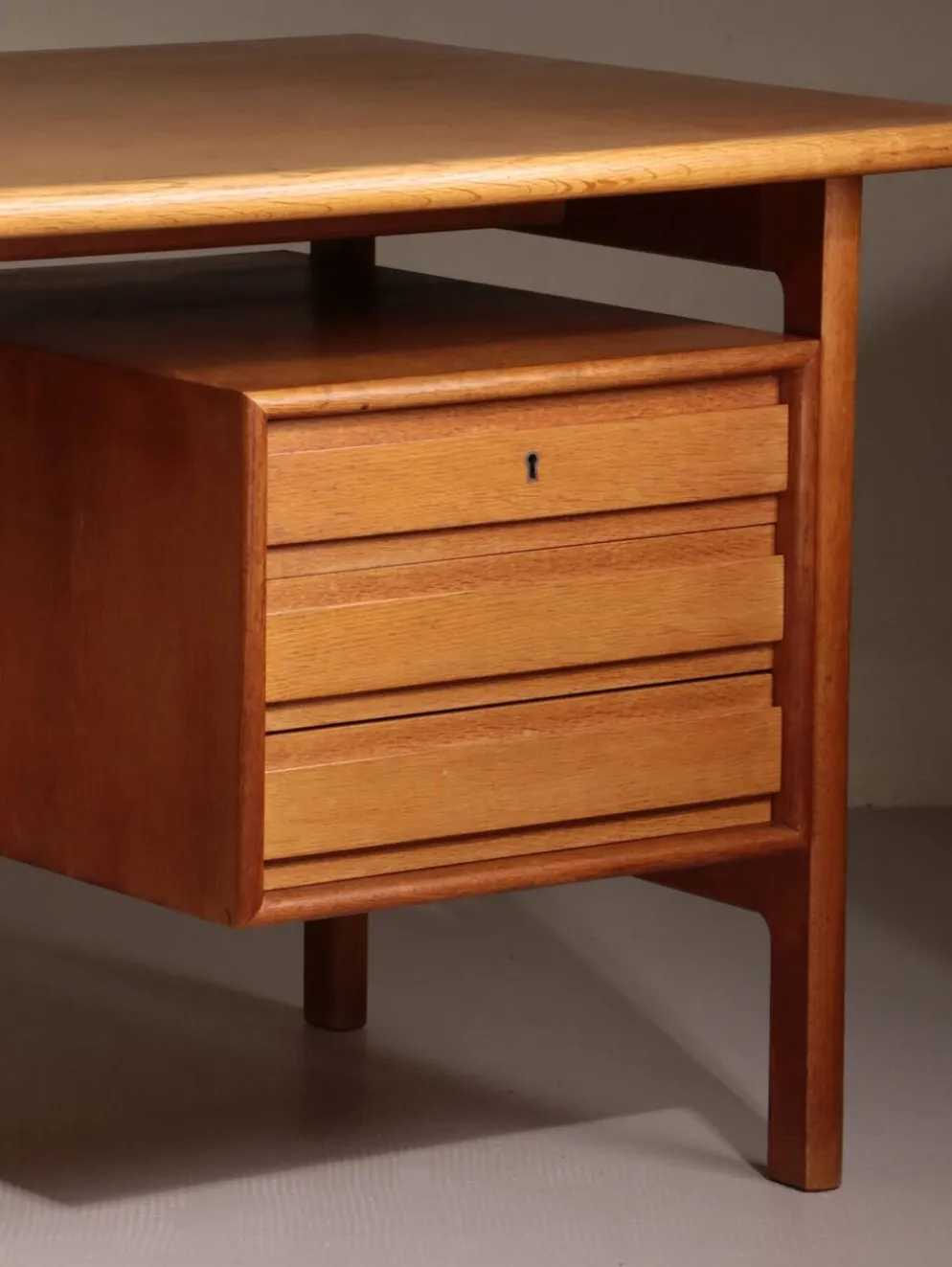 Bureau scandinave vintage