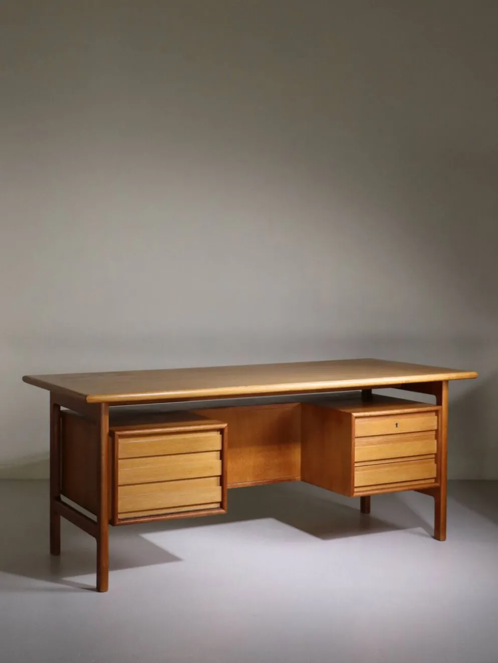 Bureau scandinave vintage