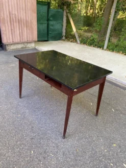 Bureau scandinave vintage 1950 plateau noir style écolier mid-century