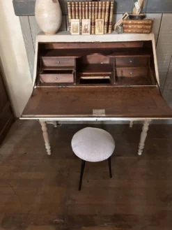 Bureau scriban patiné