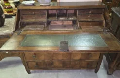 Bureau scriban époque Louis XVI en noyer