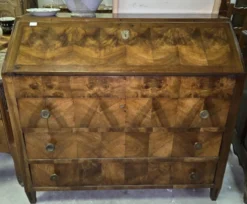 Bureau scriban époque Louis XVI en noyer