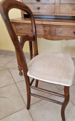 Bureau-secrétaire avec surmeuble vitrine en noyer
