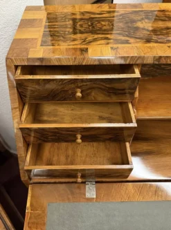 Bureau secrétaire baroque, marqueterie en bois de fruit, Allemagne, vers 1760
