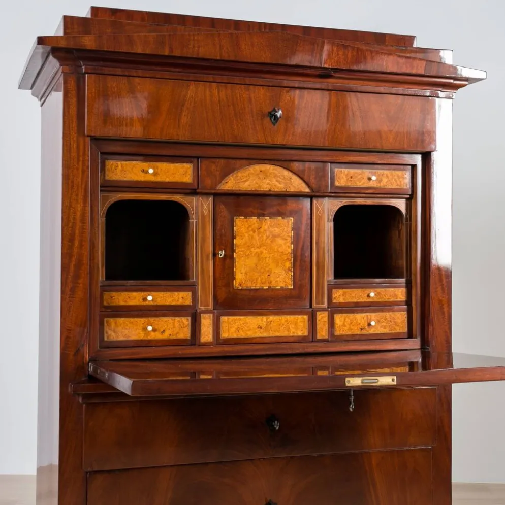 Bureau secrétaire en acajou du 19ème siècle, vernis français