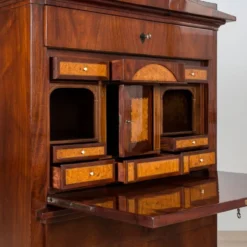 Bureau secrétaire en acajou du 19ème siècle, vernis français