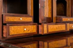 Bureau secrétaire en acajou du 19ème siècle, vernis français