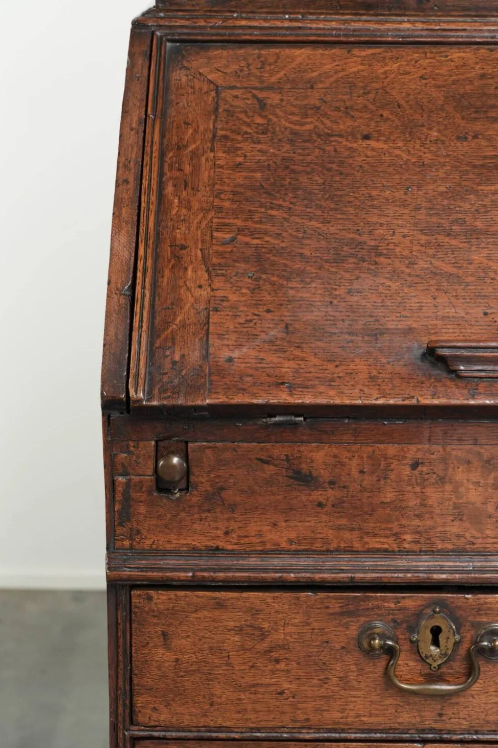 Bureau secrétaire en chêne antique du XVIIIe siècle avec dessus/bibliothèque