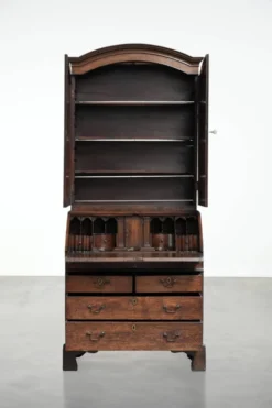 Bureau secrétaire en chêne antique du XVIIIe siècle avec dessus/bibliothèque