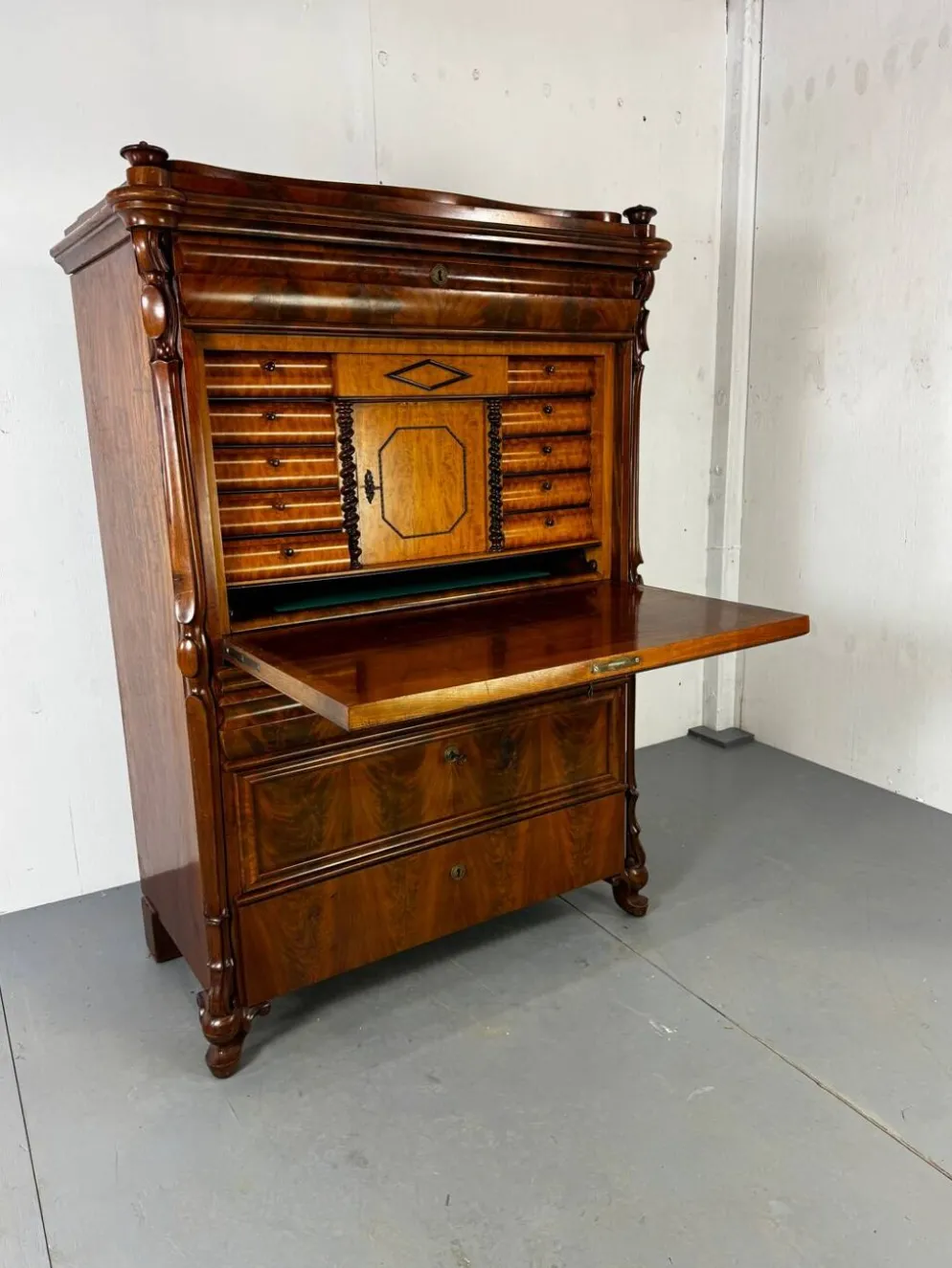 Bureau secrétaire en chêne et acajou Biedermeier vintage bien fait, 1860