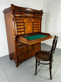 Bureau secrétaire en chêne et acajou Biedermeier vintage bien fait, 1860