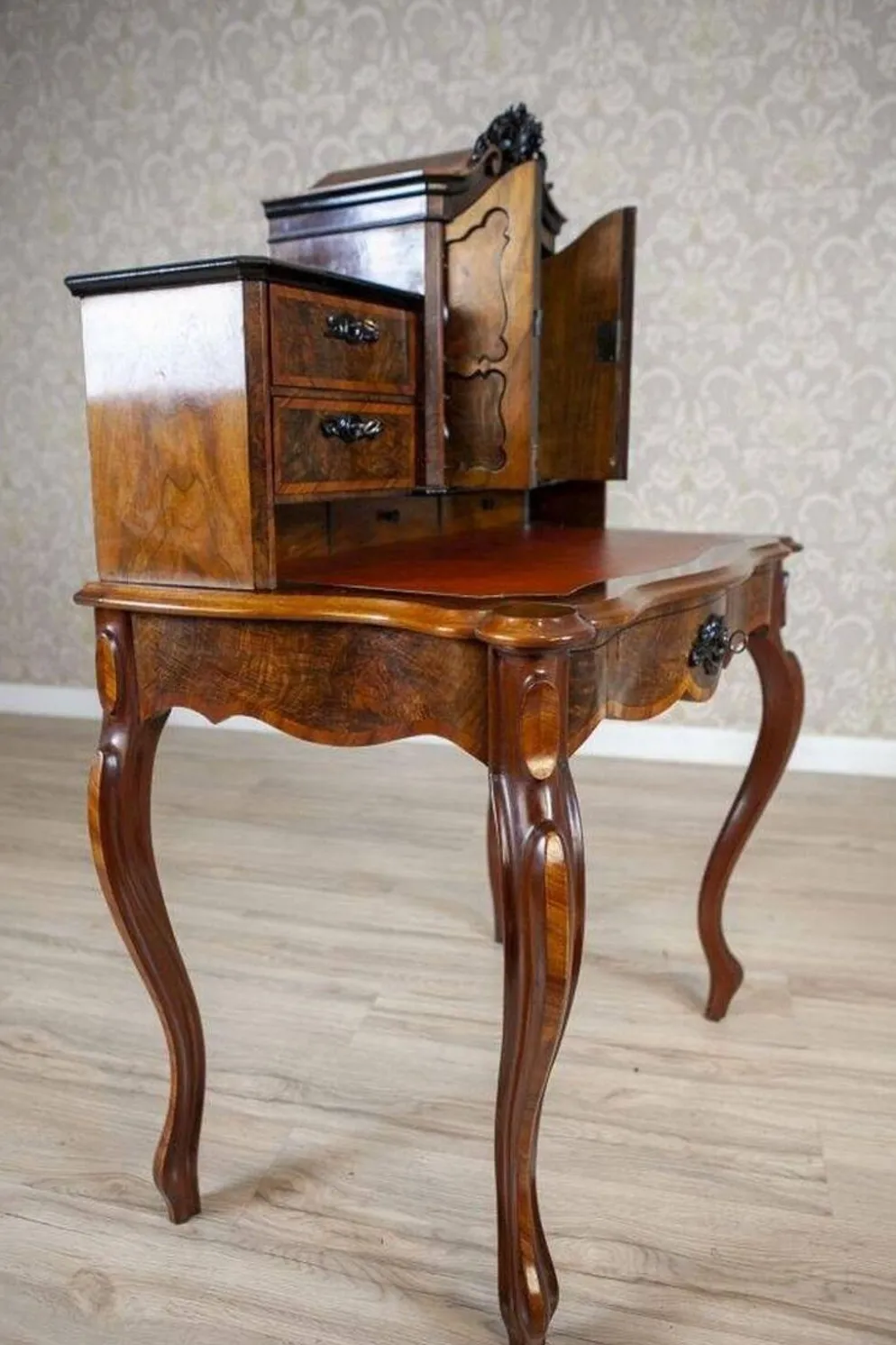 Bureau secrétaire en noyer et placage Louis Philippe antique, 1860