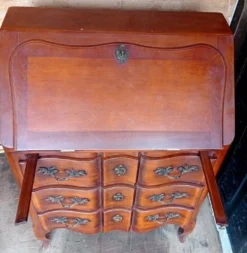 Bureau secrétaire style Louis xv
