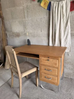 Bureau Spirol années 50 – placage chêne – piètement chromé