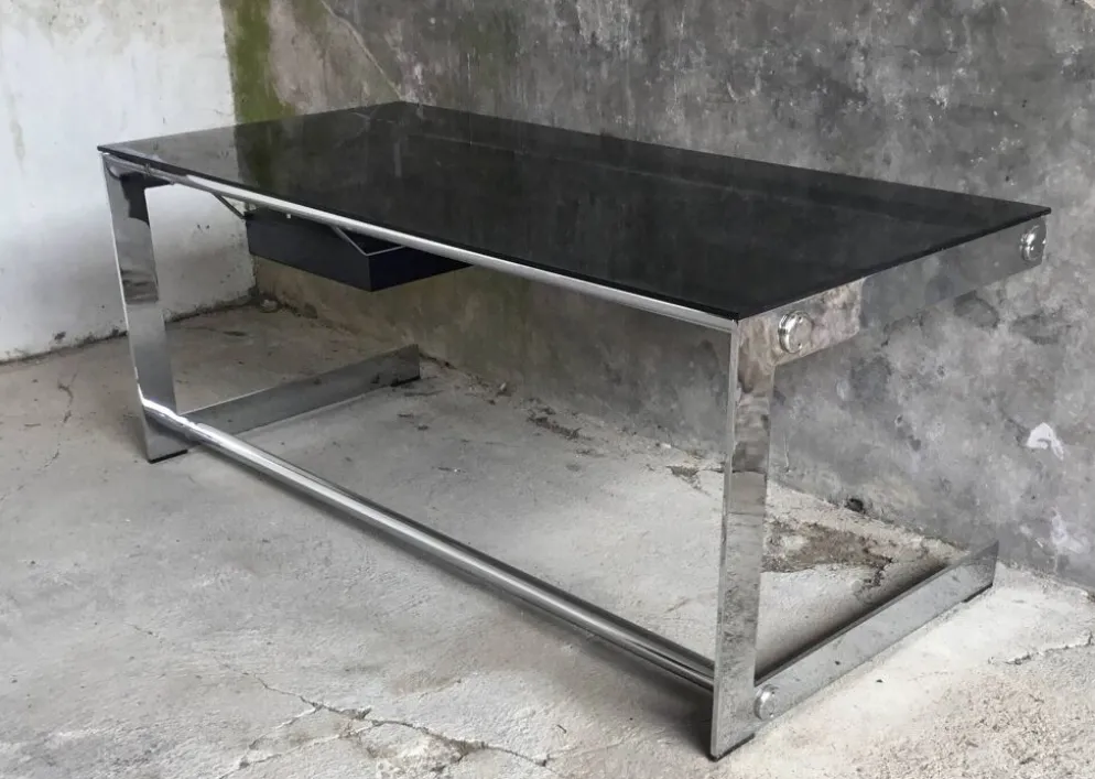 Bureau série KIT par Gilles Bouchez pour Airborne - design space-age 1960
